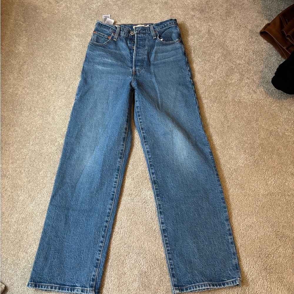 Levi’s Ribcage Straight Ankle Jeans